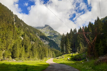 Bellissimo panorama dal sentiero che porta al rifugio segantini nella val Nambrone in Trentino,...