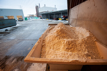 Salt for anti skidding