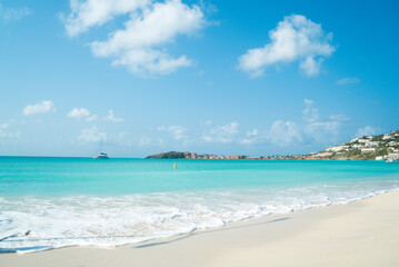 Fototapeta na wymiar Great bay beach on the Caribbean island of St.maarten