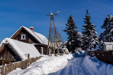  Mroźna i śnieżna zima na podlaskiej wsi, Podlasie, Polska
