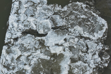 Eisschollen, Treibeis im Hamburger Hafen