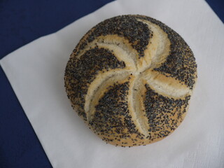 Mohnbrötchen