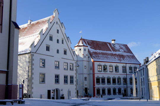 Neuffen- und Fuggerschloss in Wei&szlig;enhorn