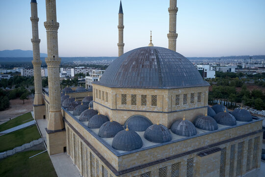 Manavgat Mosque in the Antalya region, Turkey. Kulliye Mosque with four minarets, Manavgat, Antalya, Turkey.