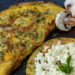 tortilla con champiñones y queso