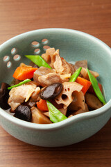 鶏肉と根菜の含め煮