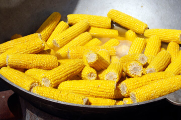 boiled corn in boiler