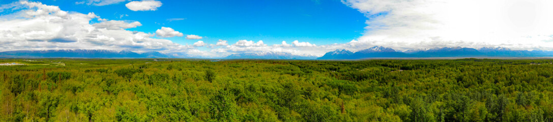 Fototapeta na wymiar Panorama Alaska Mountains 