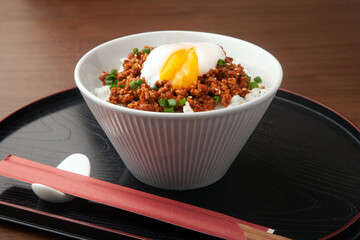 そぼろ丼