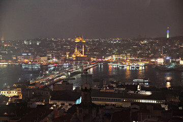 Fototapeta na wymiar İstanbul at night with bridges and mosques