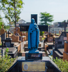 statue in the cemetery