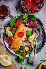 Baked salmon with grapefruit salad .style hugge