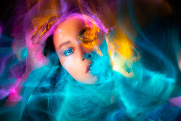 lightpainting portrait, new art direction, long exposure photo without photoshop, light drawing at long exposure. abstract portrait 	
