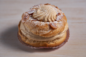 Choux a la creme dessert