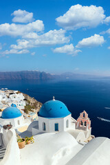 Fototapeta na wymiar Famous Oia town cityscape at Santorini island in Greece