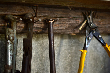 Tools and scissors for metal in the garage