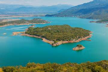 Fototapeta na wymiar View of Lake Skadar from the heights