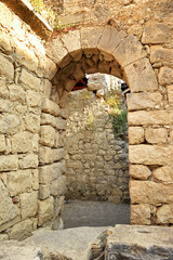 Elements of architecture of buildings, ancient arches