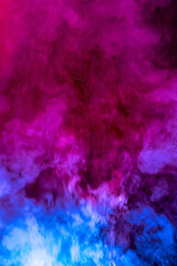 Fototapeta na wymiar Violette Storm Fog