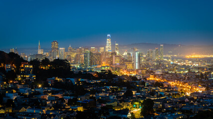 Fototapeta premium San Francisco, California, USA - August 2019: San Francisco downtown cityscape at night