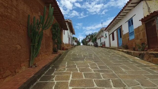 Calle colonial en Barichara - Santander - Colombia . viajes 