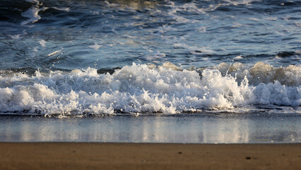 ocean waves, come to the beach at sunset