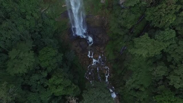 Cascadas de Juan Curi - Santander - Colombia. Turismo  