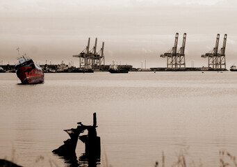 PUERTO DE MONTEVIDEO, URUGUAY, AÑO 2017