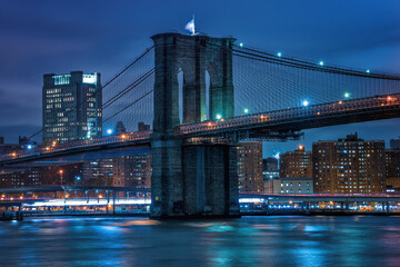Fototapeta na wymiar New York city bridge at night