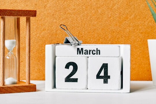 24 twenty fourth day of Spring month calendar march