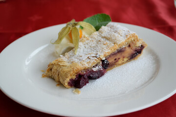 Fruity Puff Blueberry Strudel