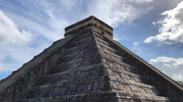 Chichen Itz&aacute; Temple Mexico World Wonder