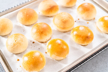 Dinner rolls