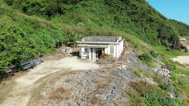 2021年 2月 日本 沖縄県 離島 与那国島 東崎 西崎 最西端 日本最西端 クブラバリ  灯台  晴天 海 自然 港 珊瑚 島 自然 綺麗 美しい ドローン Dr.コトー 診療所 志木那島  夕日 青 軍艦岩 立岩 
japan okinawa yonaguni island ocean nature sea beautiful dorone shikinajima 
