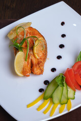 grilled salmon with vegetables