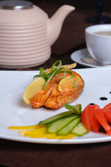 grilled salmon with vegetables