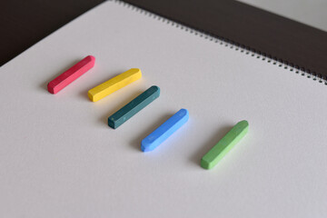 パステルとスケッチブック