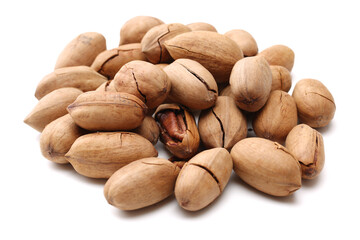 Obraz premium Peeled pecan nuts closeup, isolated on white background