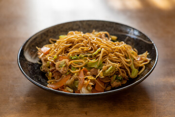 お皿に盛られた焼きそば