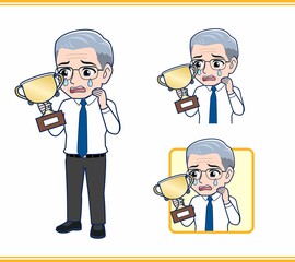 トロフィーと年配の男性