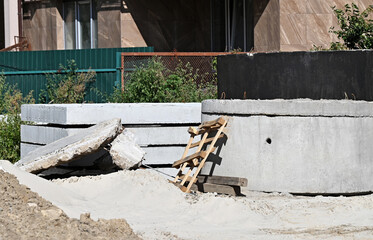 Concrete drain pit