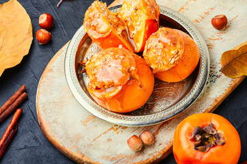 Baked persimmon with caramel