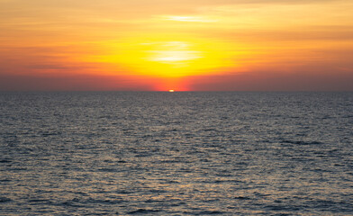 Fototapeta premium sunset over the sea