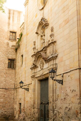 Fototapeta na wymiar Gothic quarter of Barcelona, old town, on a sunny day
