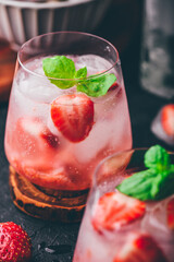 Strawberry cocktails with gin and tonic