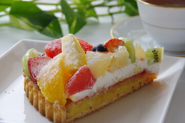 フルーツタルト　フルーツケーキ