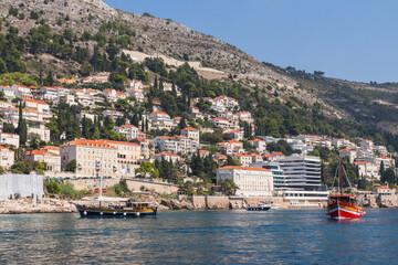 Fototapeta na wymiar Beautiful view of the city of Dubrovnik on a sunny day. Croatia 