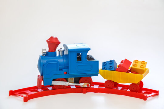 Children's toy paravoz