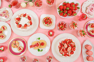たくさんの苺を使ったデザート　スイーツビュッフェのイメージ