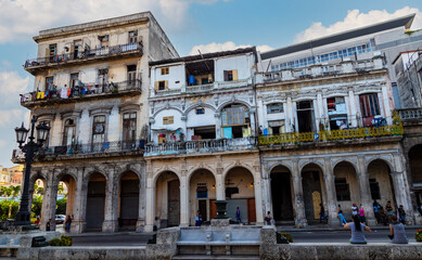Fototapeta na wymiar Cuban architecture 